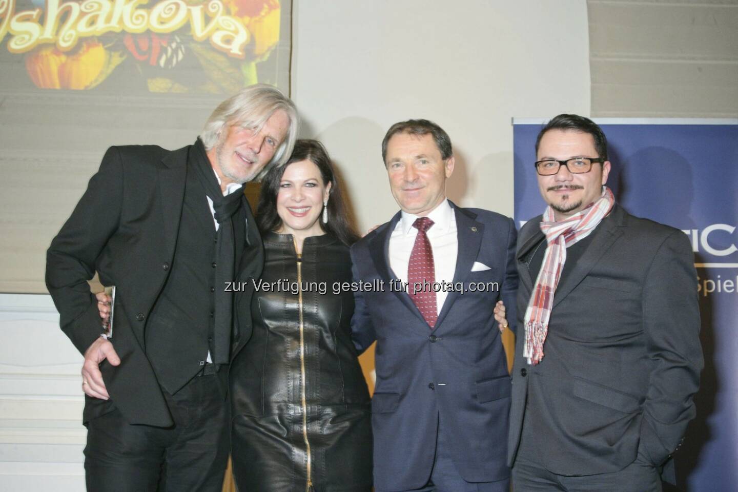 Natalia Ushakova stellte ihr neues Album im Novomatic Forum in Wien vor. Die Laudatoren waren Franz Wohlfahrt (Generaldirektor & CEO Novomatic), Peter Draxl (Marketingdirektor Universal Music) und Johannes Koprivnikar (Raiffeisenzeitung)  Foto: (c) krischanz.zeiller -www.krizei.at