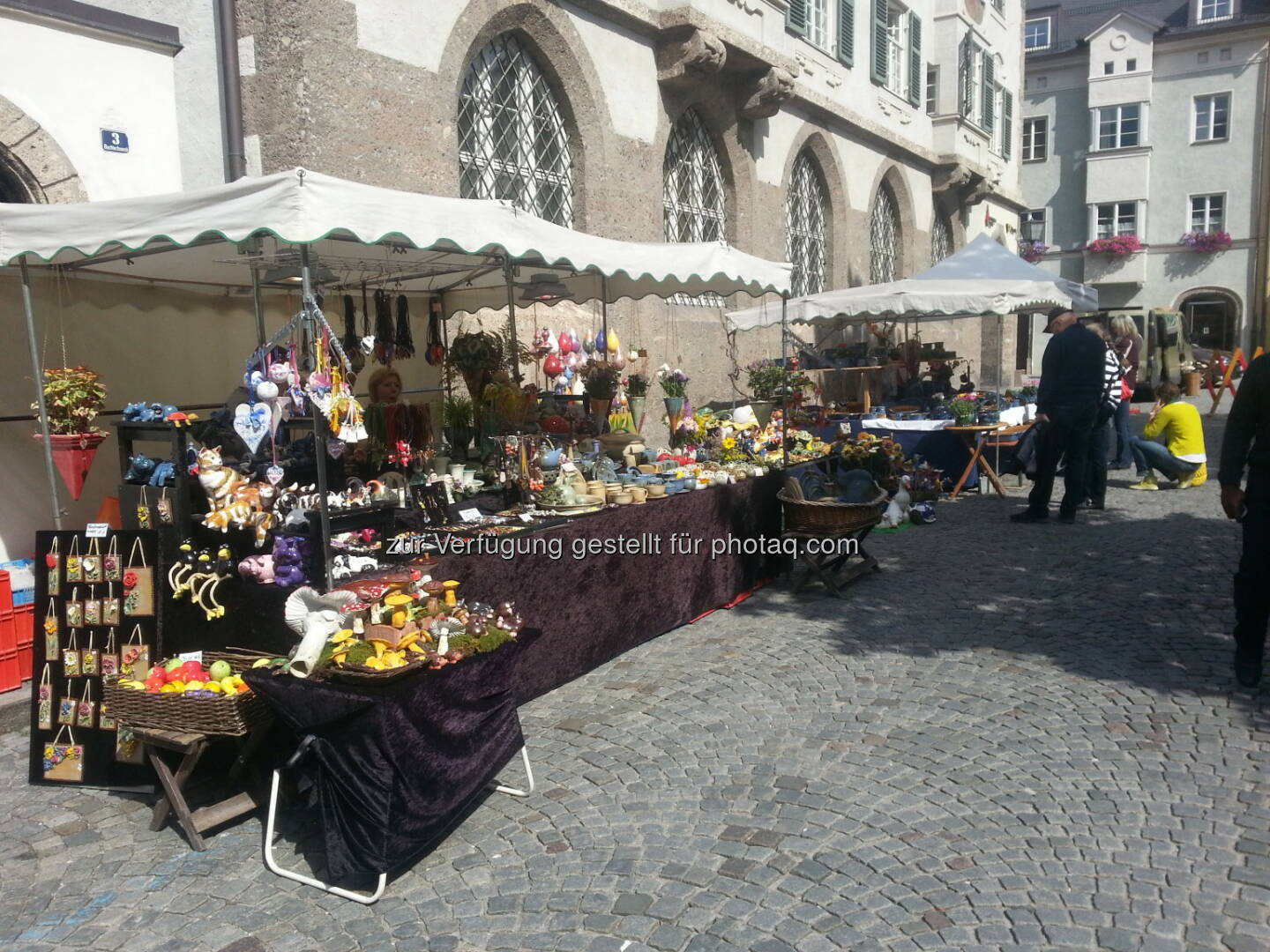 Töpfermarkt in der Altstadt Hall in Tirol von 21. bis 23. August 2015 : Ende August wird Hall in Tirol wieder zur Drehscheibe der nationalen und internationalen Töpferkunst. Passend zum mittelalterlichen Flair der Stadtkulisse von Hall in Tirol wird eines der ältesten Kunsthandwerke gezeigt : Fotocredit: Stadtmarketing Hall in Tirol