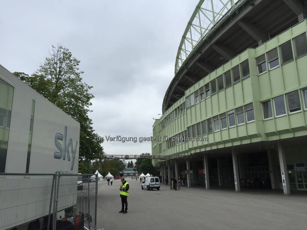 sky, Ernst-Happel-Stadion (20.08.2015) 