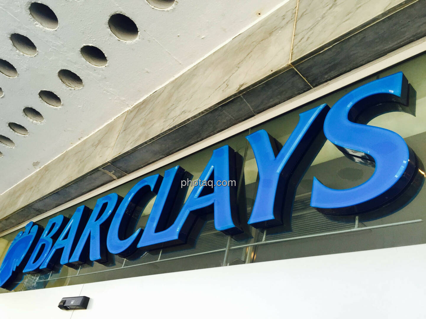 Barclays, Logo