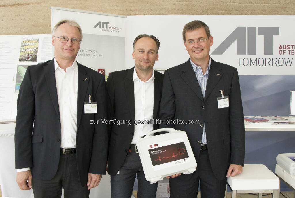 Manfred Bammer (Head of Biomedical Systems, AIT), Werner Bogendorfer (Geschäftsbereich Gesundheit und Innovationen), Robert Modre-Osprian (Assistive Healthcare Information Technology, AIT): Moderne Kommunikationstechnik im Dienste des Patienten :Vaeb-Direktor Werner Bogendorfer stellte in Alpbach das innovative Telemedizin-Projekt „Gesundheitsdialog Diabetes“ vor : © Fotocredit: AIT, © Aussender (25.08.2015) 