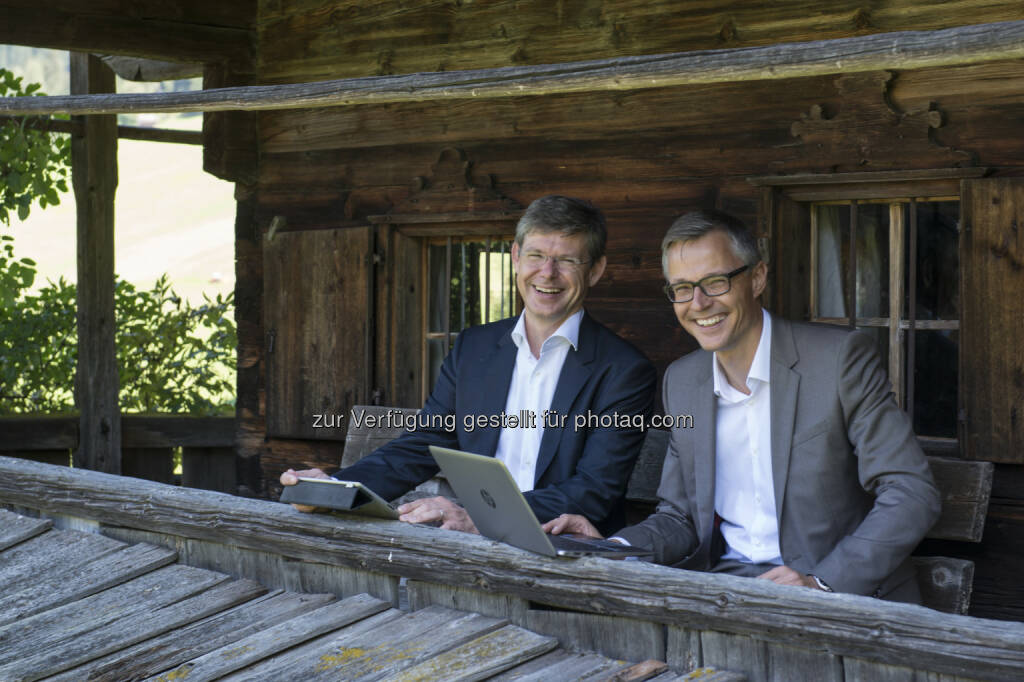 Rudolf Schreffl (3CCO), Jan Trionow (3CEO) : Drei nimmt größtes LTE-Netz Österreichs in Vollbetrieb : © Fotograf: Birgit Pichler/Fotocredit: Hutchison Drei Austria Gmbh/APA-Fotoservice/Pichler, © Aussender (26.08.2015) 