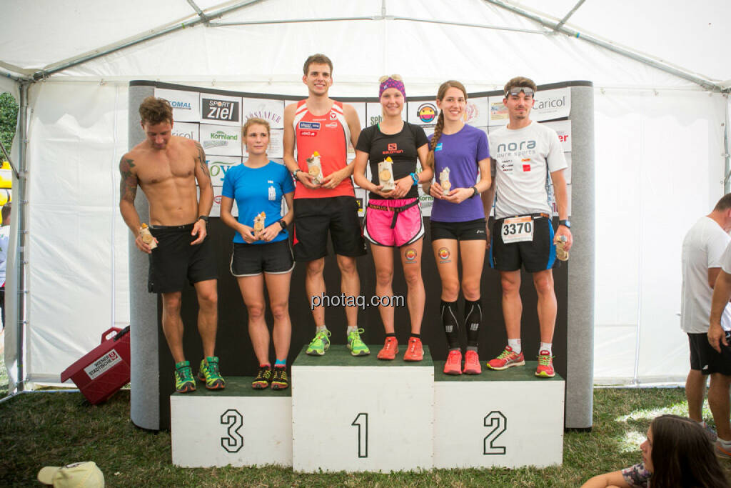 ua. Sandra Koblmüller, Melanie Raidl, Dominik Wychera (Nora Pure Sports), © photaq/Martina Draper/Josef Chladek (30.08.2015) 