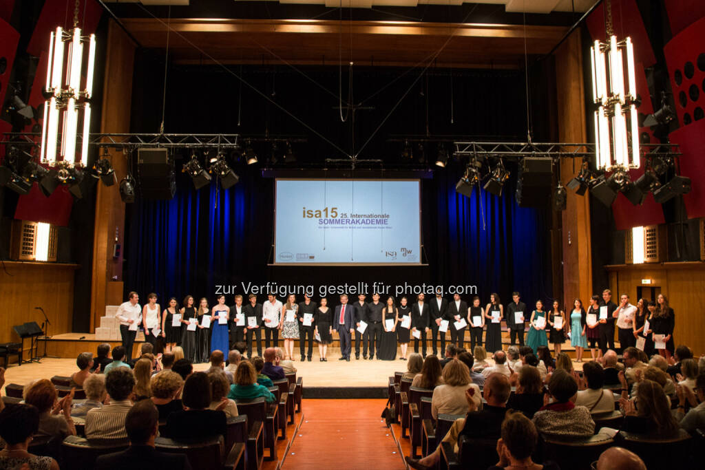 Abschlusskonzert im ORF Radiokulturhaus Wien : Henkel förderte zum 14. Mal die Internationale Sommerakademie (isa) : Im Fokus: 260 junge Spitzenmusikerinnen und –musiker aus 44 Nationen : Fotograf: Stephan Polzer (www.foto.stephanpolzer.at)/Fotocredit: Stephan Polzer, © Aussendung (01.09.2015) 