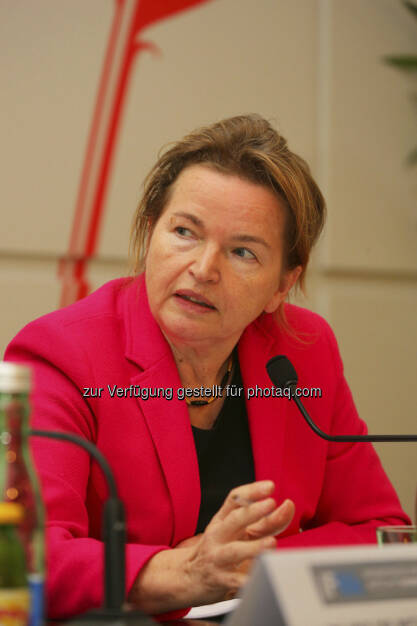 Gertrude Tumpel-Gugerell (ehemalige Direktorin der Europäischen Zentralbank), © Melzer PR Group (20.03.2013) 