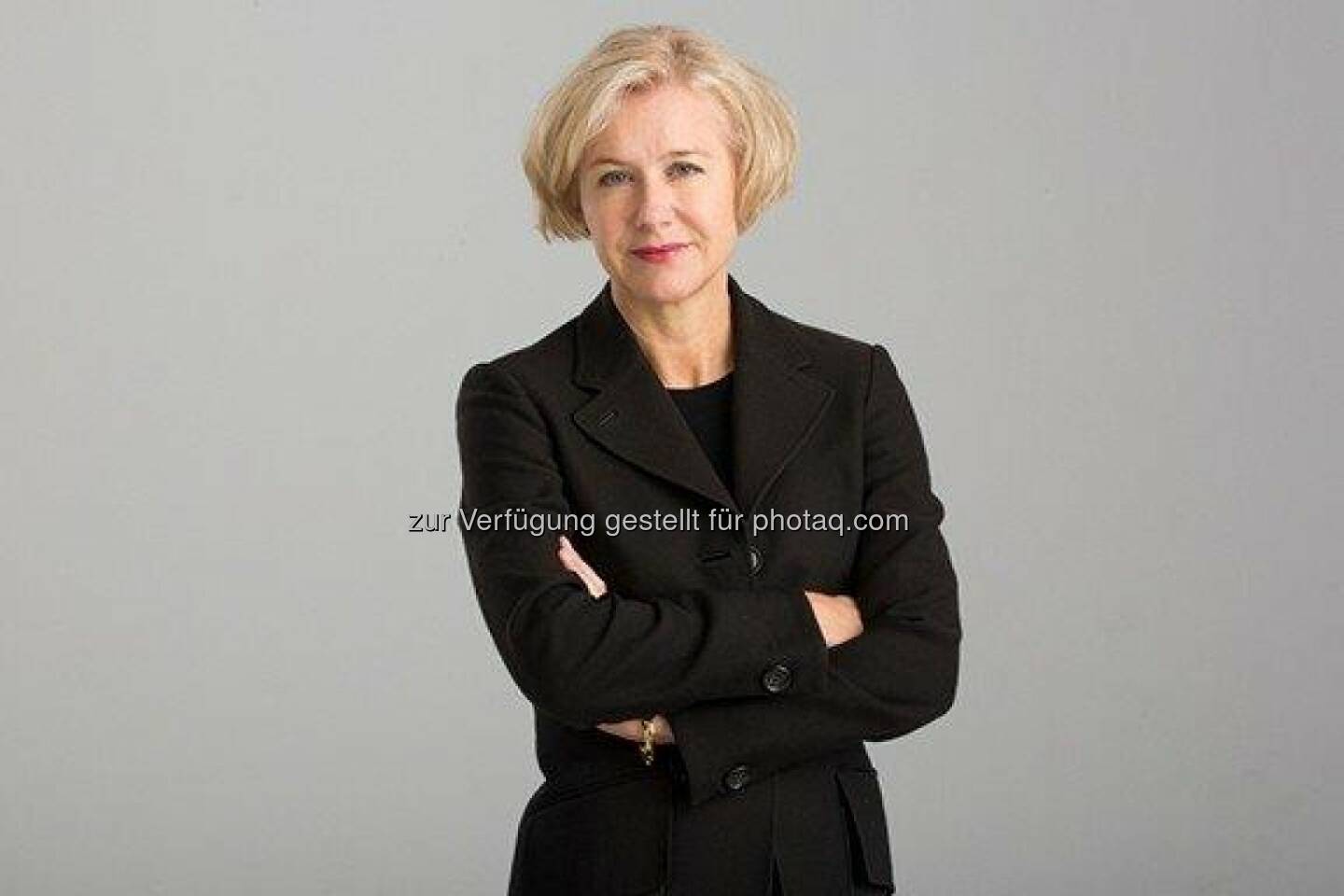 Bettina Gneisz-Al-Ani (Lehrbeauftragte der FHWien der Wirtschaftskammer Wien, Trainerin bei APA-Campus) : Krisenseminar „When the going gets tough – akute oder latente Krisensituationen bewältigen“ - 22. September 2015 : Produktrückrufe, Umweltkatastrophen, Insolvenzen, Gefährdung von Personen, menschliches Versagen, kritische Personalentscheidungen – in vielen unternehmerischen Handlungen lauern Krisenfälle. APA-Campus startet das Herbstprogramm mit einem allzeit aktuellen Thema rund um die Kommunikation in Ausnahmesituationen : © Helmreich