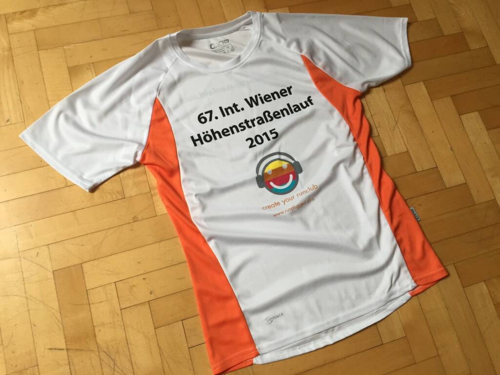 Runplugged als Sponsor des 67. Wiener Höhenstrassenlaufs. Hier das Shirt, das alle Starter, egal, ob 14,3k oder 5k, bekommen http://www.hoehenstrassenlauf.com http:/www.runplugged.com (09.09.2015) 