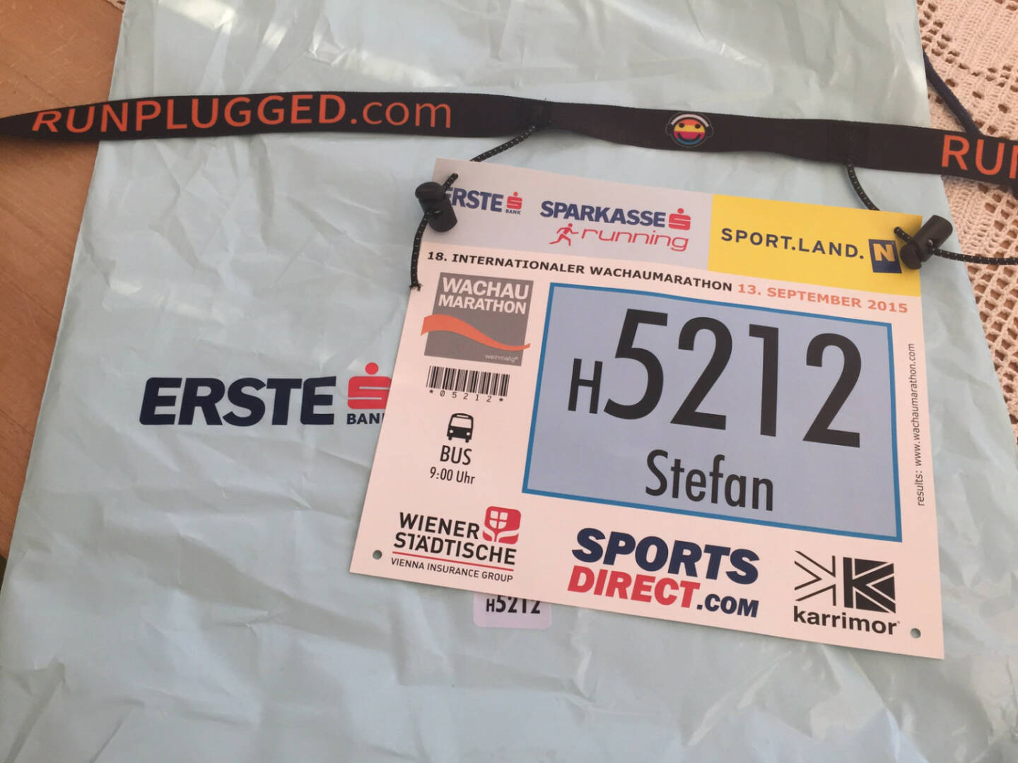 Wachau Halbmarathon 2015, Stefan Kratzsch Startnummer, runplugged Laufgurt