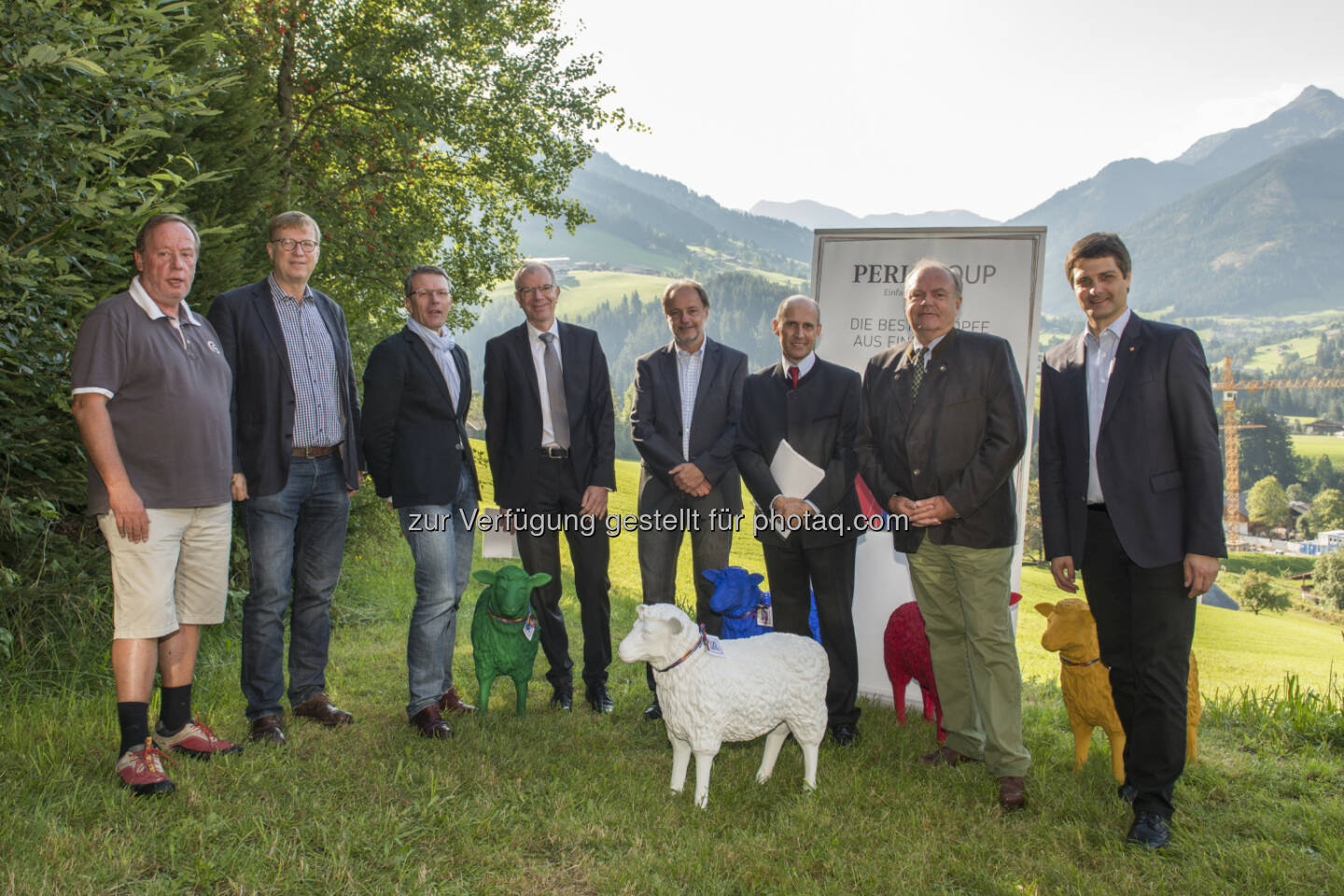 Franz Bittner (Patientenombudsstelle Ärztekammer für Wien), Christoph Dachs (Österr. Ges. f. Allgemeinmedizin), Alexander Rosenkranz (Österr. Ges. f. Nephrologie), Karl Lhotta (Österr. Ges. f. Nephrologie), Gernot Waste (IG der Dialysepatienten und Nierentransplantierten Kärntens), Egon Saurer (Arge Niere Österreich), Erich Pohanka (Österr. Ges. f. Nephrologie), Martin Schaffenrath (Hauptverb. d. österr. Sozialversicherungsträger) : Niere 60/20 – umfassendes Vorsorgekonzept soll österreichweit zum Einsatz kommen : Projekt Niere 60/20 forciert die Früherkennung von Herz-Kreislauf-Erkrankungen sowie die rechtzeitige Diagnose einer Reduktion der Nierenfunktion auf 60 Prozent : Fotocredit: Welldone/APA-Fotoservice/Pichler