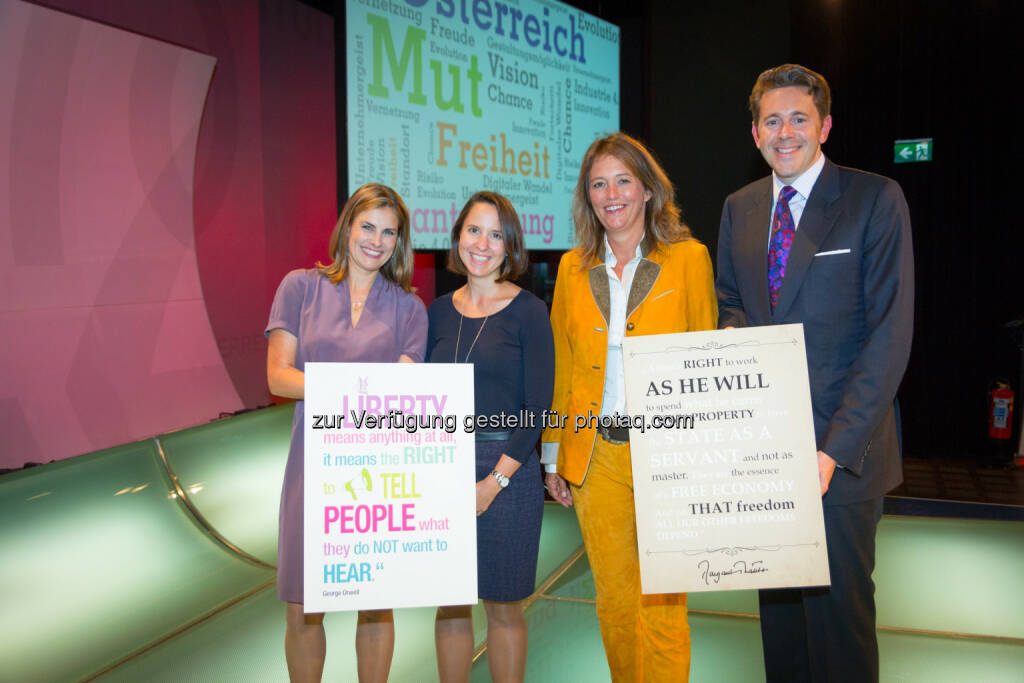 Marisa Mühlböck, Elisabeth Mayerhofer, Bettina Lorentschitsch, Harald Mahrer : Die Salzburger Unternehmerin Bettina Lorentschitsch als neue Präsidentin der Julius Raab Stiftung designiert : Offizielle Übernahme im Rahmen der Veranstaltung 70 Jahre mutige Unternehmerpolitik : © www.fotoweinwurm.at, © Aussender (16.09.2015) 