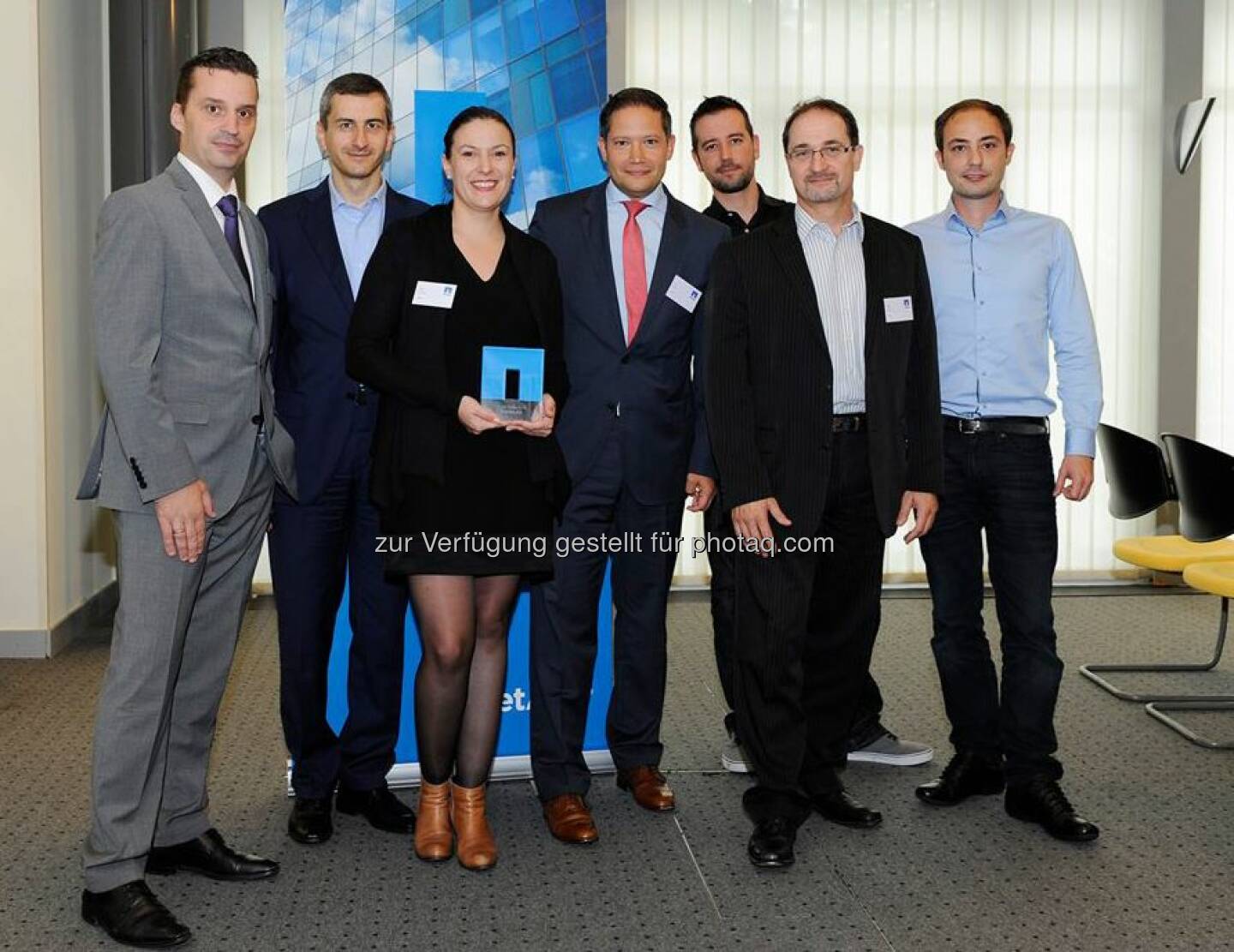 Herzlichen Glückwunsch, liebe Schweizer Kollegen. NetApp zeichnete Bechtle im Rahmen des Academy Events als „Growth Partner of the Year“ aus. Gemeinsam als Team nahmen sie den Award in Lausanne entgegen. Ein toller Erfolg! :)  Source: http://facebook.com/BechtleAG