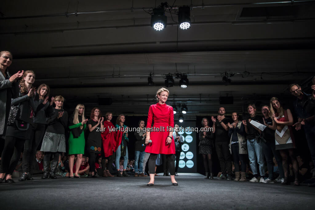 Maria Wimmer (GF WearFair & mehr) : Besucher-Rekord bei der WearFair & mehr 2015 in Linz : Fotograf: Christine Kienesberger/Fotocredit: © by sahlia, © Aussender (21.09.2015)