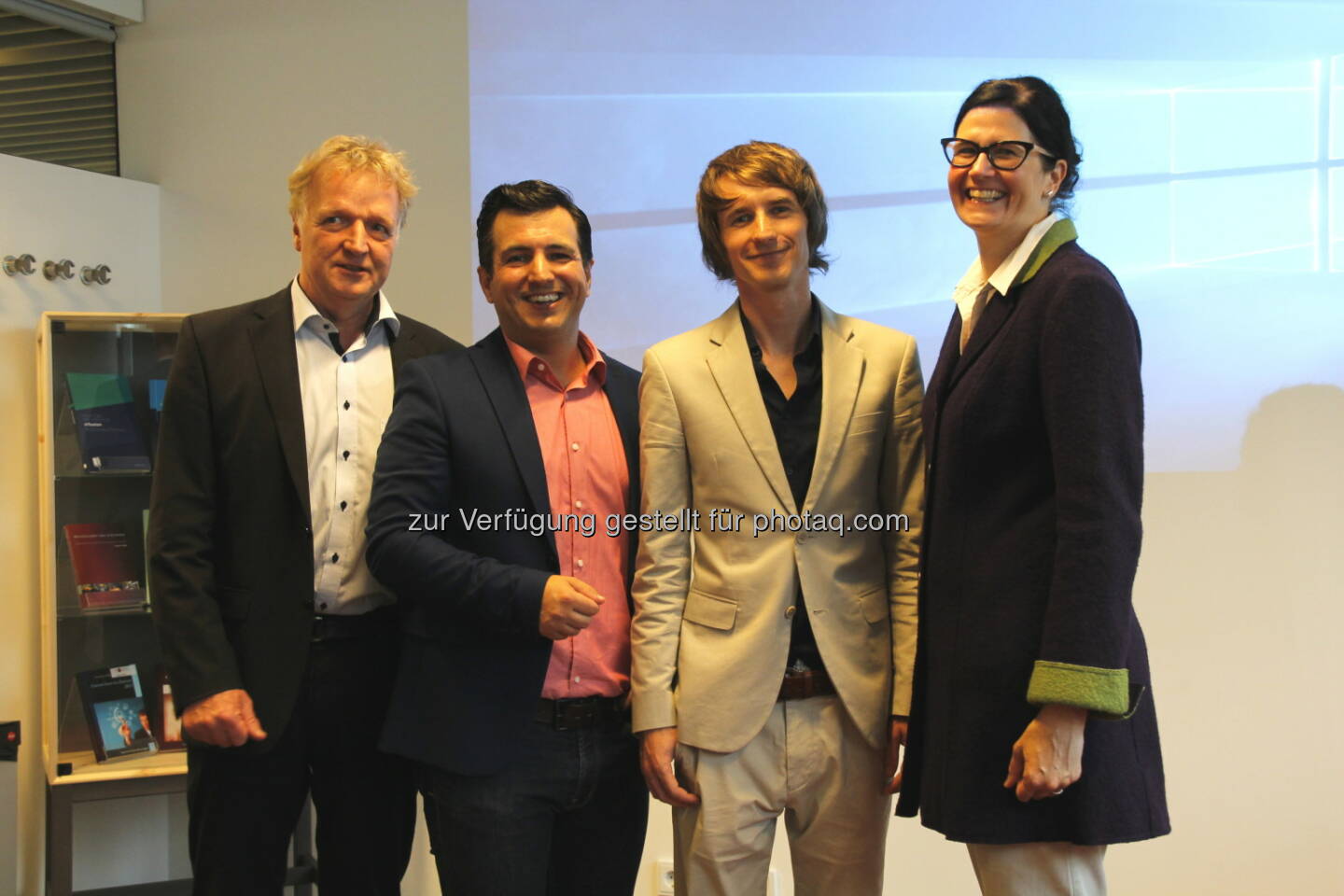 Roald Steiner, Mario Jooss, Arno Kinzinger, Eva Brucker : Neues Labor - eTourism Lab & BWI Marketing Research Lab - für Wirtschaftswissenschaften an der FH Salzburg eröffnet : Fotocredit: FH Salzburg/Hinterstoisser