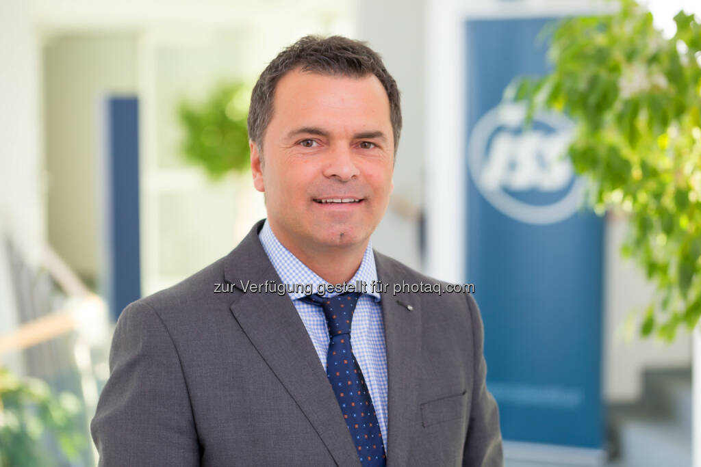 Erich Steinreiber (CEO, ISS Österreich) : ISS Facility Services GmbH : Arbeitsplätze für 100 Flüchtlinge : Fotocredit: ISS/Schedl, © Aussendung (29.09.2015) 