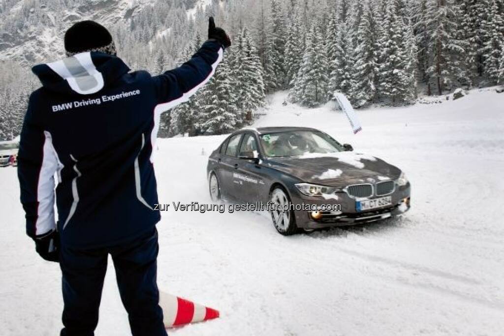 BMW Driving Experience, Snow BMW Basic Training : 25 Jahre BMW Snow Experience in Sölden. Die BMW und Mini Driving Experience feiert das Jubiläum des Winter-Klassikers – einem der Highlights im umfangreichen Trainingsangebot : © BMW Group, © Aussendung (29.09.2015) 
