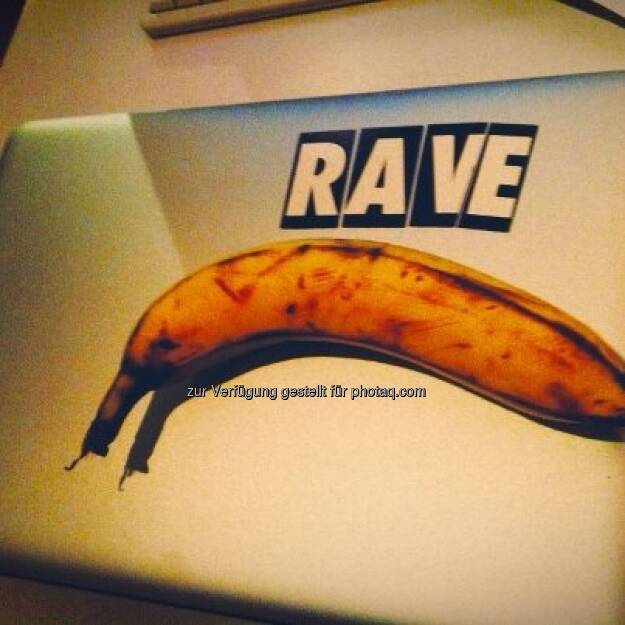 rave banana mac is the title of my latest mastapiece https://www.facebook.com/bananingofficial (22.03.2013) 