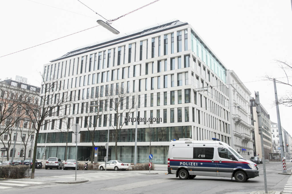 ÖVAG, Volksbanken, Polizei, © Martina Draper (21.02.2013)