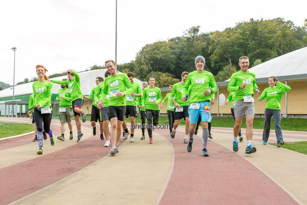 Team wikifolio Runplugged Runners, © Martina Draper/photaq (04.10.2015) 