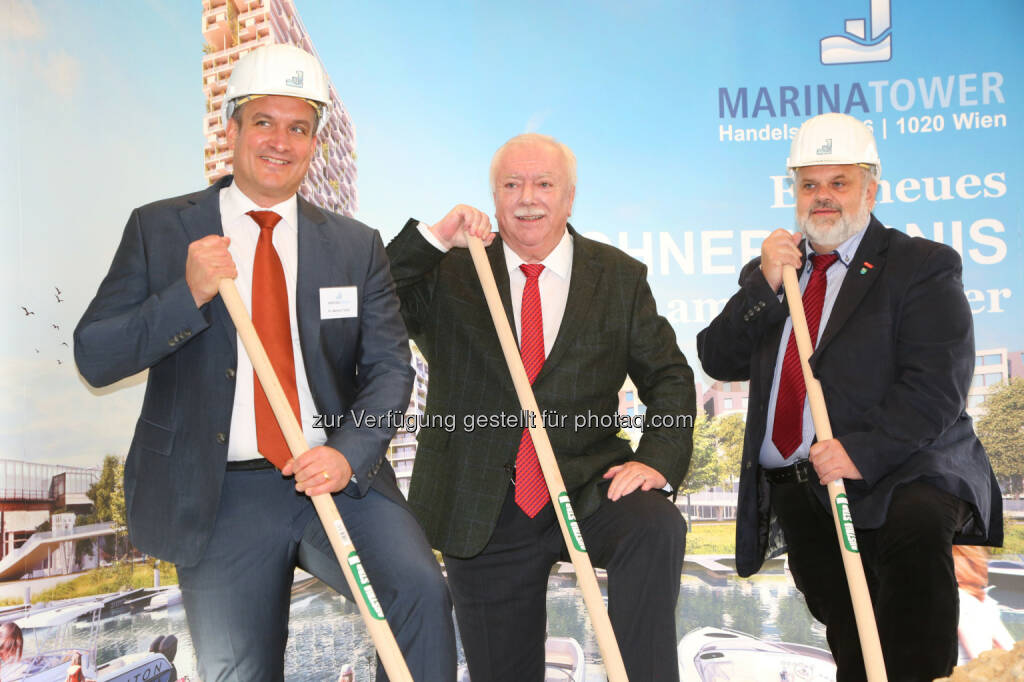 Markus Teufel (Miteigentümer und Repräsentant der Marina Tower Entwicklungs GmbH), Michael Häupl (Bgmst.), Karlheinz Hora (Bezirksvorsteher) : Spatenstich für das neu konzipierte Wohnbauprojekt Marina Tower im Wiener Gemeindebezirk Leopoldstadt : Fotocredit: IES Immobilien-Projektentwicklung GmbH, © Aussendung (08.10.2015) 