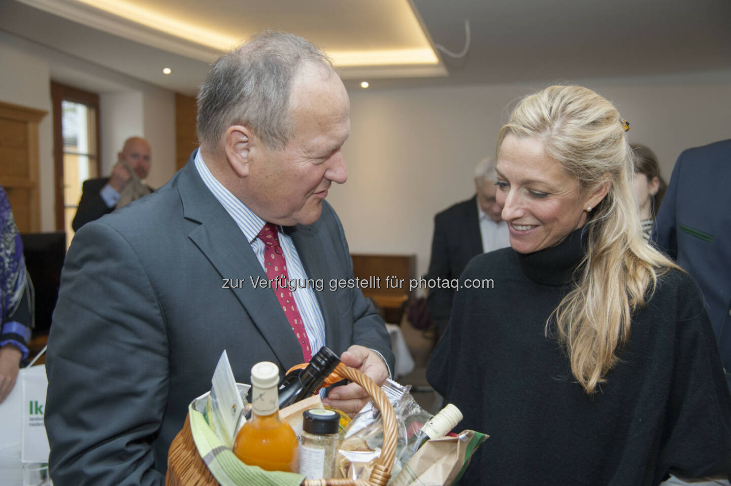 Hermann Schultes (LK-Präsident NÖ), Alexa Wesner (US-Botschafterin) : Landwirtschaft stimmt TTIP nur bei Vorteilen für heimische Betriebe zu : Schultes: Bäuerliche Ecksteine sind keine verhandelbare Manövriermasse : Fotocredit: LK NOe/Eva Posch