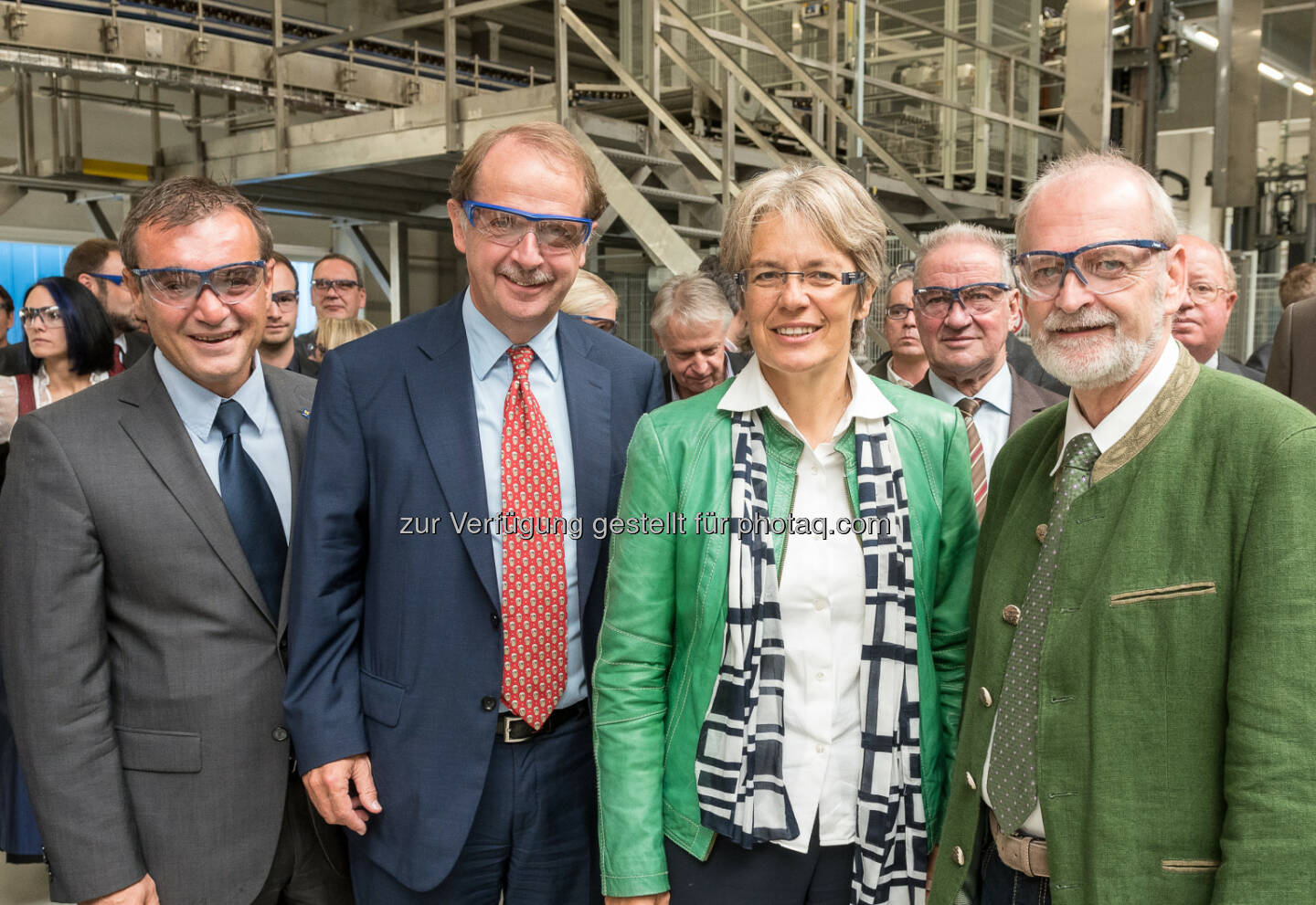 Anton Erber (Landtagsabgeordneter), Markus Liebl (Brau Union Österreich Gen.Dir.), Petra Bohuslav (Landesrätin), Günther Leichtfried (Bürgermeister Wieselburg) : Brauerei Wieselburg setzt mit Investitionen und Innovationen ein starkes Zeichen für den Standort : Fotocredit: Brau Union Österreich / Voglhuber