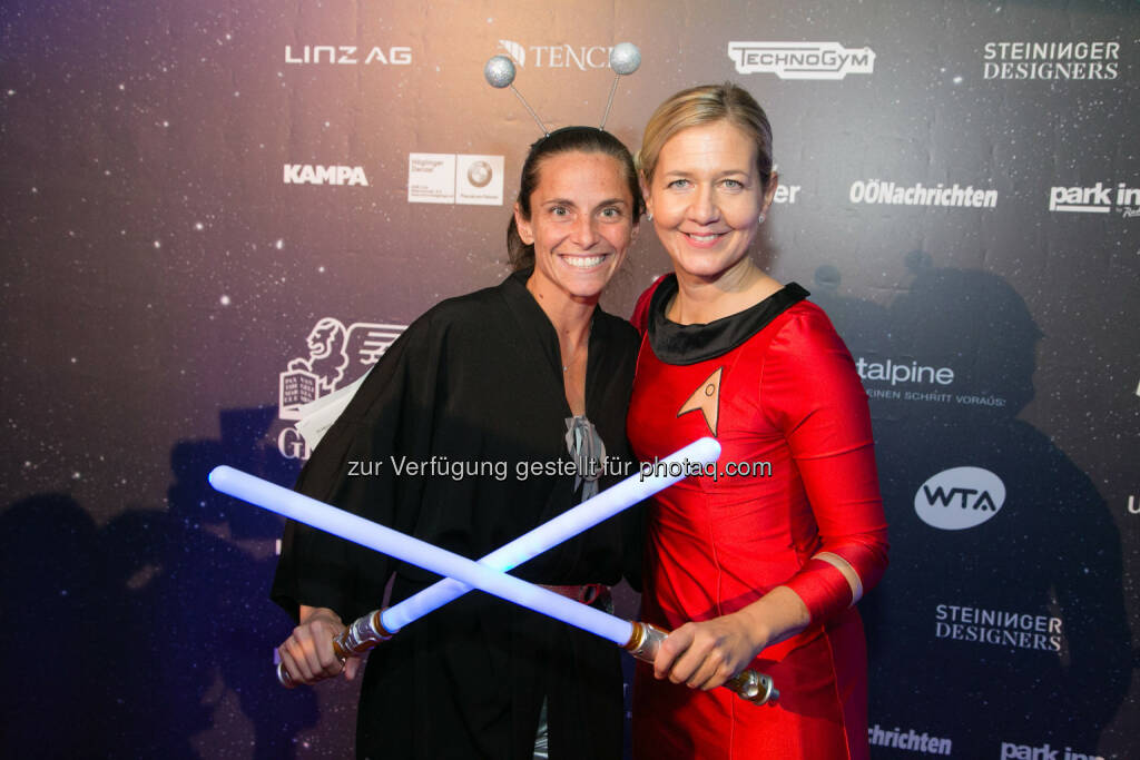 Roberta Vinci vs. Sandra Reichel - Star Wars Duell Generali Ladies  © Roland Pelzl/Cityfoto, © Aussendung (17.10.2015) 