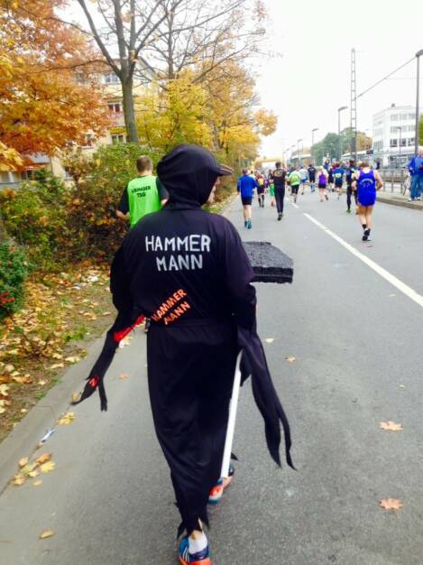 Hammer Mann, Mann mit dem Hammer, Marathon (26.10.2015) 