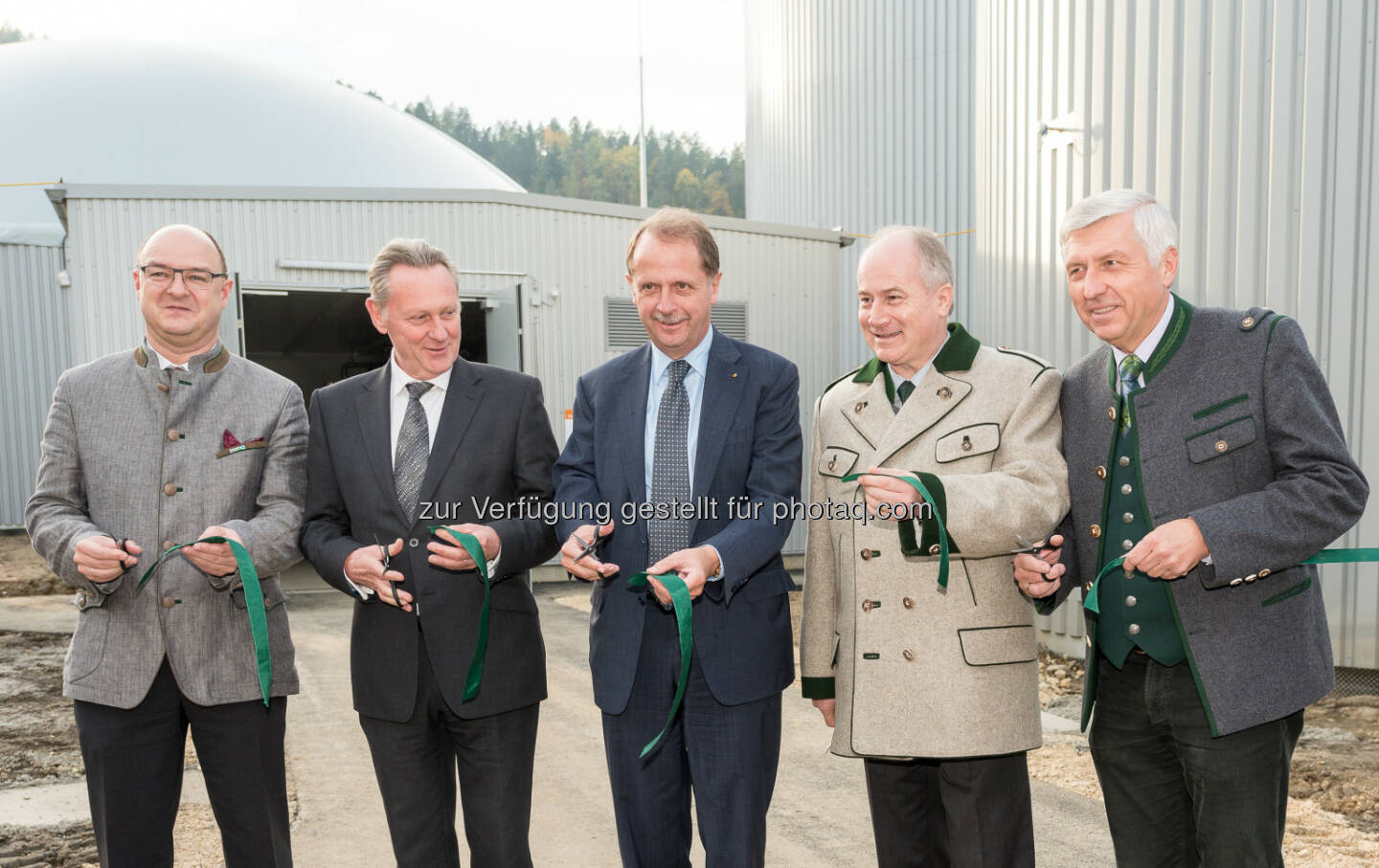 Edgar Ahn (BDI-Vorstand), Marc Gross (Heineken Chief Supply Chain Officer), Markus Liebl (Brau Union Österreich Generaldirektor), Johann Seitinger (Landesrat), Walter Kreutzwiesner (Bezirkshauptmann) : Feierliche Eröffnung der weltweit ersten Grünen Großbrauerei : Die Brauerei Göss ist weltweiter Vorreiter in Sachen Nachhaltigkeit :  Fotocredit: Brau Union Österreich/Voglhuber-Vogus