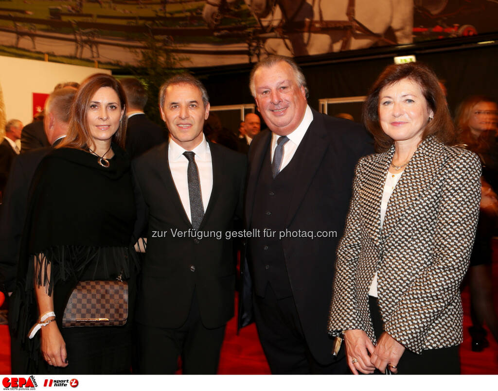 Gisela Koller, Marcel Koller, Alfred Ludwig mit Gattin : Photo: GEPA pictures/ Hans Oberlaender (30.10.2015) 