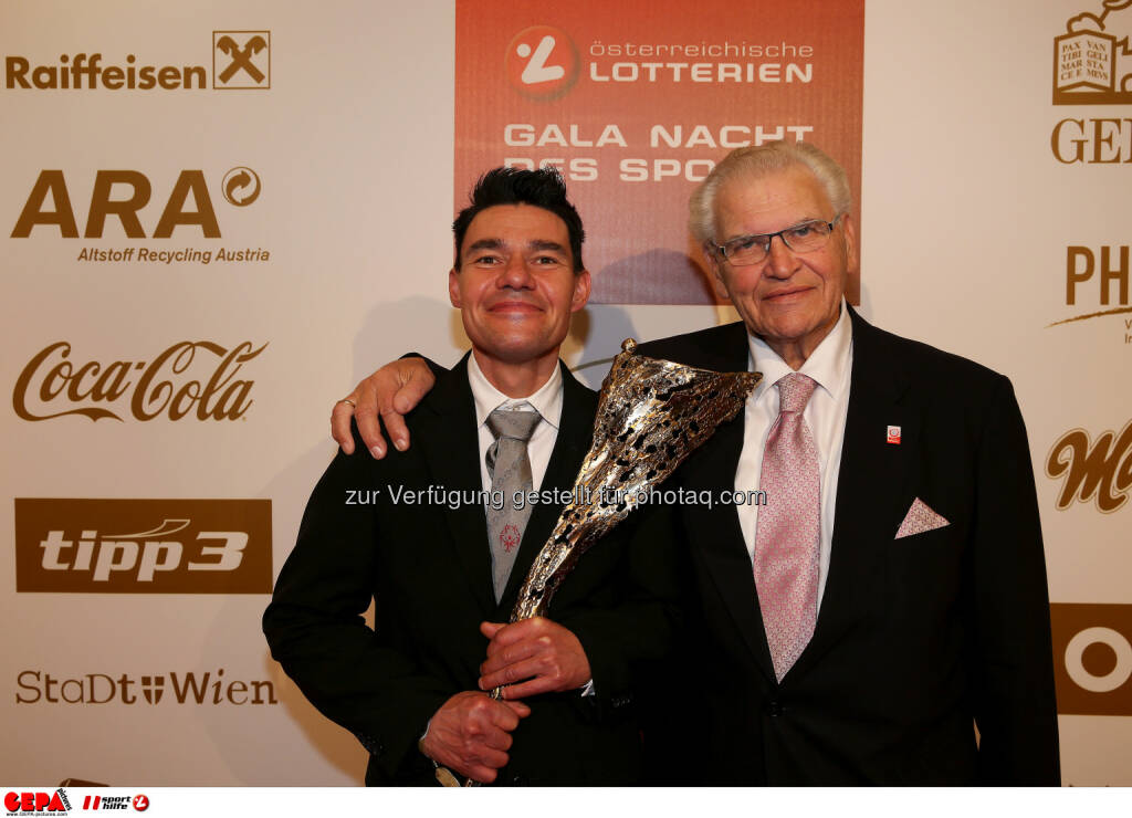 Jochen Hugmann, Hermann Kröll : Photo: GEPA pictures/ Hans Oberlaender (30.10.2015) 