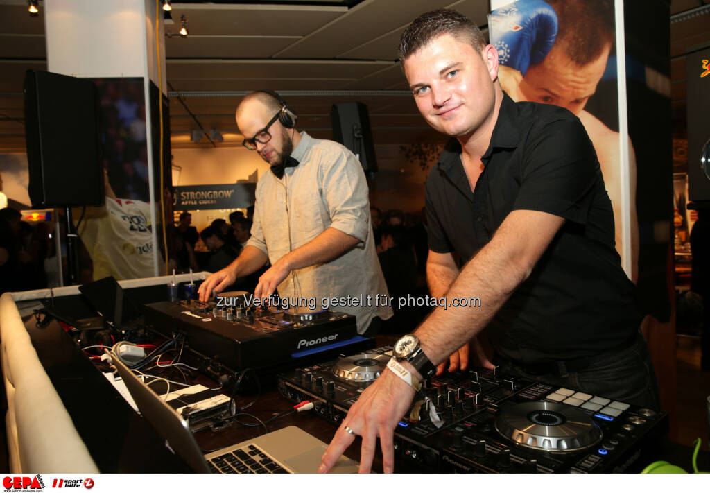 Die DJ's : Photo: GEPA pictures/ Walter Luger (30.10.2015) 