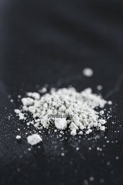 Montmorrillonit, Tonmineral, © Martina Draper/finanzmarktfoto.at (24.03.2013) 