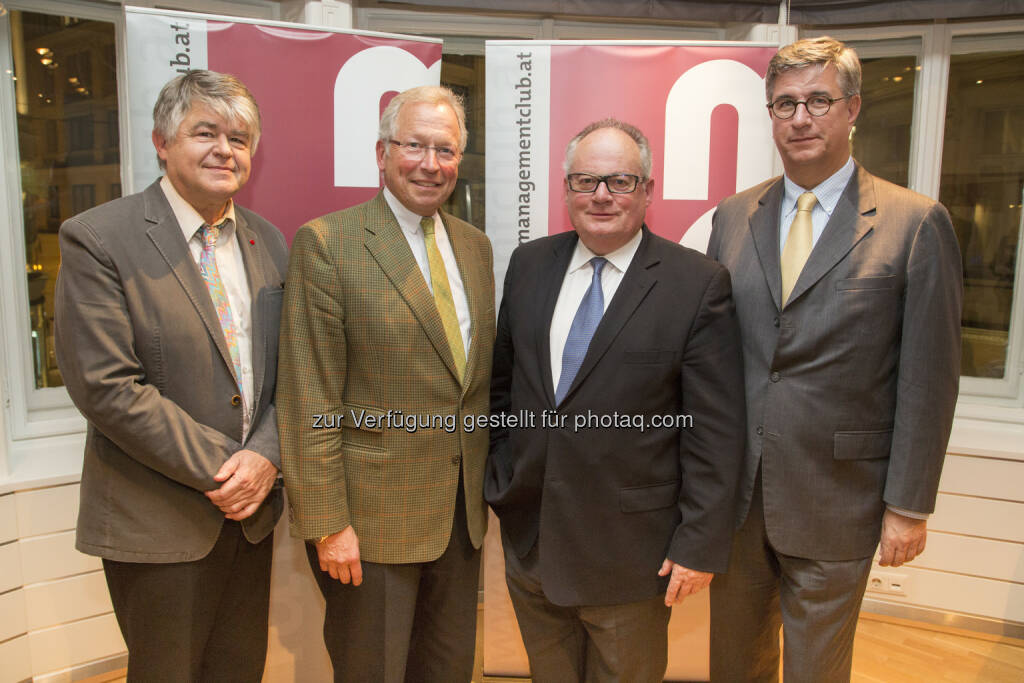 Otmar Lahodynsky (Journalist Profil); Ferdinand Maier; Christian Konrad (Flüchtlingskoordinator); Gerhard Starsich (mc-Präsident und Generaldirektor Münze Österreich AG) : Christian Konrad im management club Gespräch: „Wer will, der kann!“ : Christian Konrad und Ferdinand Maier über ihre Arbeit im Auftrag der Bundesregierung „Es geht um Menschen und nicht um Akten. : Fotocredit: management club, © Aussender (12.11.2015) 