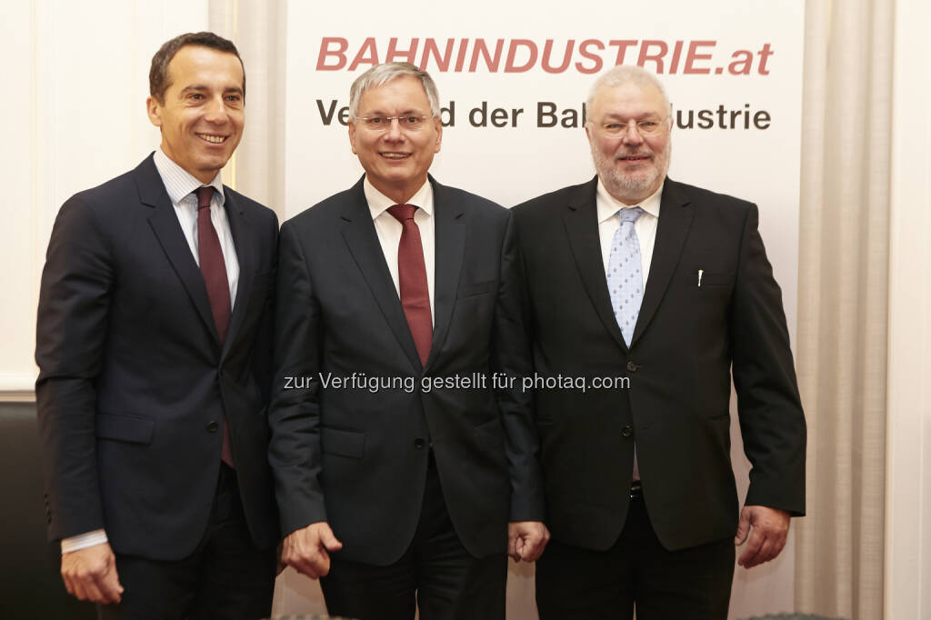 Christian Kern (CEO ÖBB Holding AG), Alois Stöger (Bundesminister für Verkehr, Innovation und Technologie), Wolfgang Röss (Präsident Verband der Bahnindustrie) : Innovationskraft der Bahnindustrie schafft Wachstum und entwickelt weltweit gefragte Verkehrslösungen - 71 Prozent werden exportiert : Fotocredit: Verband der Bahnindustrie/APA-Fotoservice/Roßboth, © Aussendung (18.11.2015) 