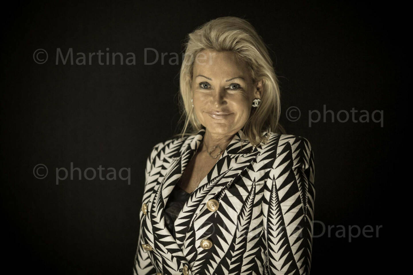 Karin Reisinger (Reisinger & Kornprat) http://photaq.com/series