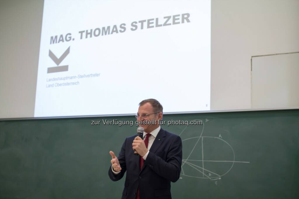 Thomas Stelzer (LH-Stv. OOe) : Jugend forscht : Kick-off für die „JKU Young Scientists 2016“ : Fotocredit: JKU/Atzmüller, © Aussendung (30.11.2015) 