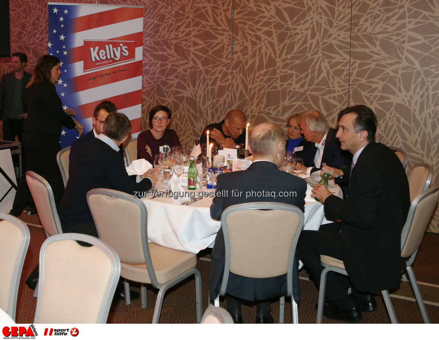 G&auml;ste (Photo: GEPA pictures/ Christian Ort)