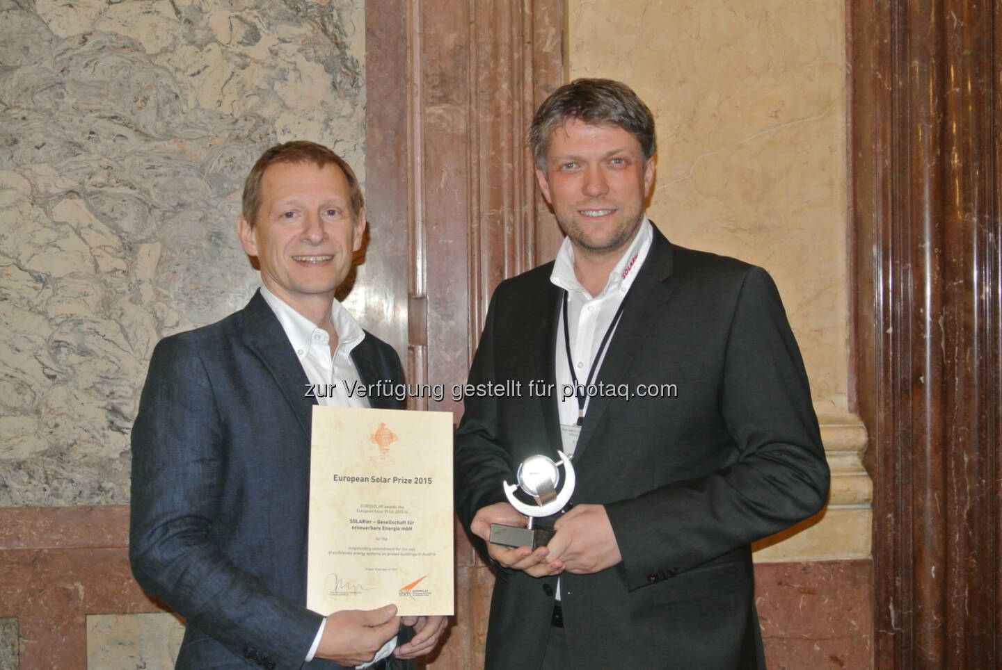 Clemens Horacek (GF), Roland Bamberger (GF) : SOLARier Gesellschaft für erneuerbare Energie mbH aus Engerwitzdorf (OÖ.) erhielt Europäischen Solarpreis 2015 : Fotocredit: SOLARier Gesellschaft für erneuerbare Energie mbH