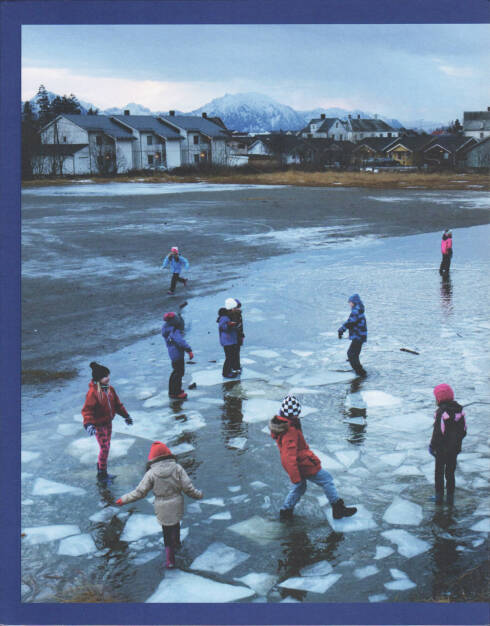 Various - Journal of Norwegian Photography #2, Journal 2015, Cover - http://josefchladek.com/book/various_-_journal_of_norwegian_photography_2, © (c) josefchladek.com (08.12.2015) 