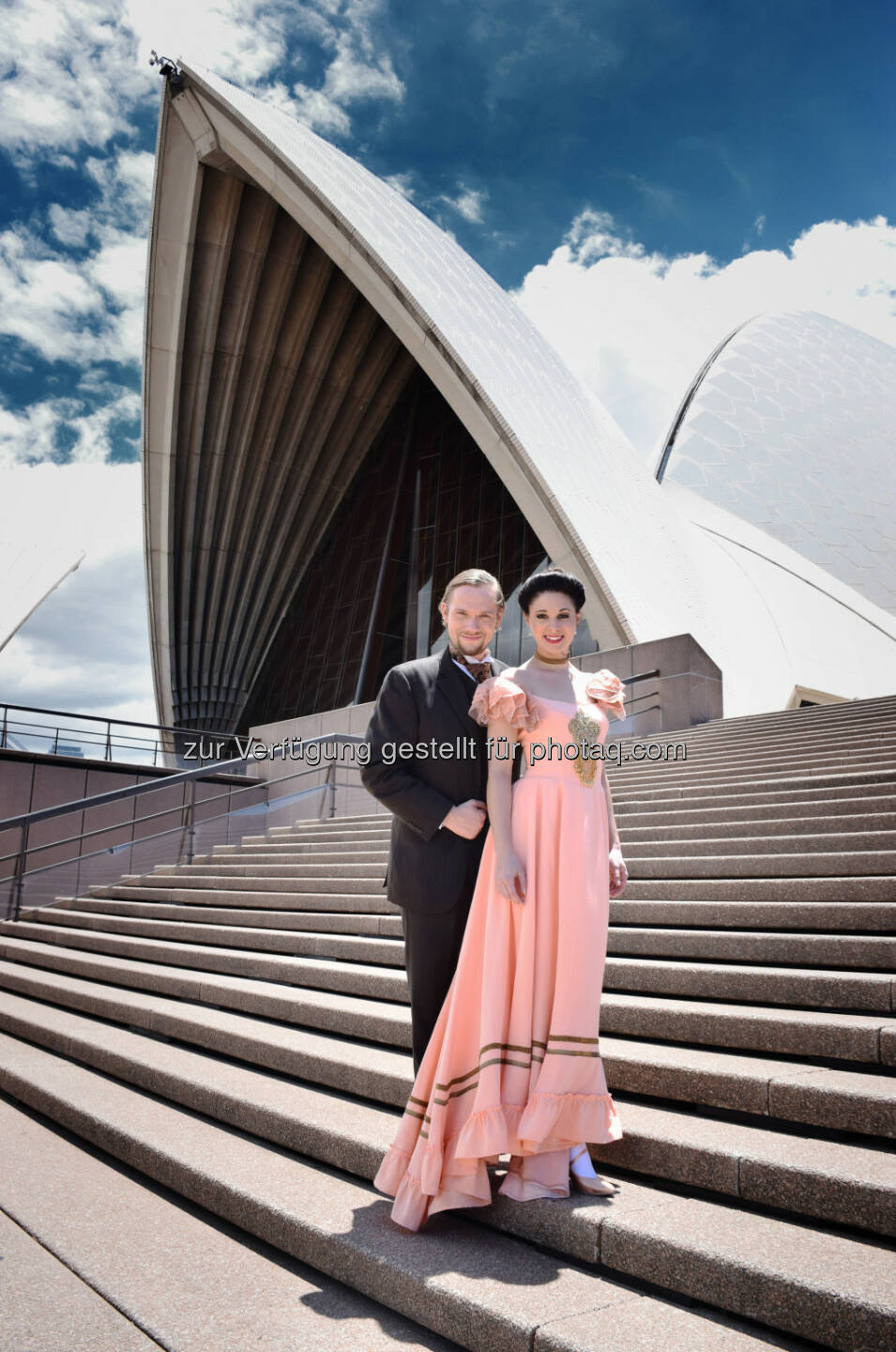 Thommy Ten, Amélie van Tass : Österreichs erfolgreichstes Illusionistenpaar Thommy Ten und Amélie van Tass gastieren mit Ihrer Show The Illusionists 1903 im Sydney Opera House : Fotocredit: Thommy Ten