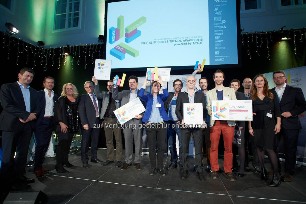 Juroren, Sponsoren, Initiatoren, Preisträger : DBT feierte 1. Geburtstag – Digital Business Trends-Award 2015 vergeben : Die Preisträger sind „be.ENERGISED”, „logoshuffle.com” und „Sportvideos365.tv“ – glanzvoller Abschluss des erfolgreichen ersten Jahres der Networking-Reihe : Fotocredit: APA-Fotoservice/Preiss, © Aussendung (10.12.2015) 