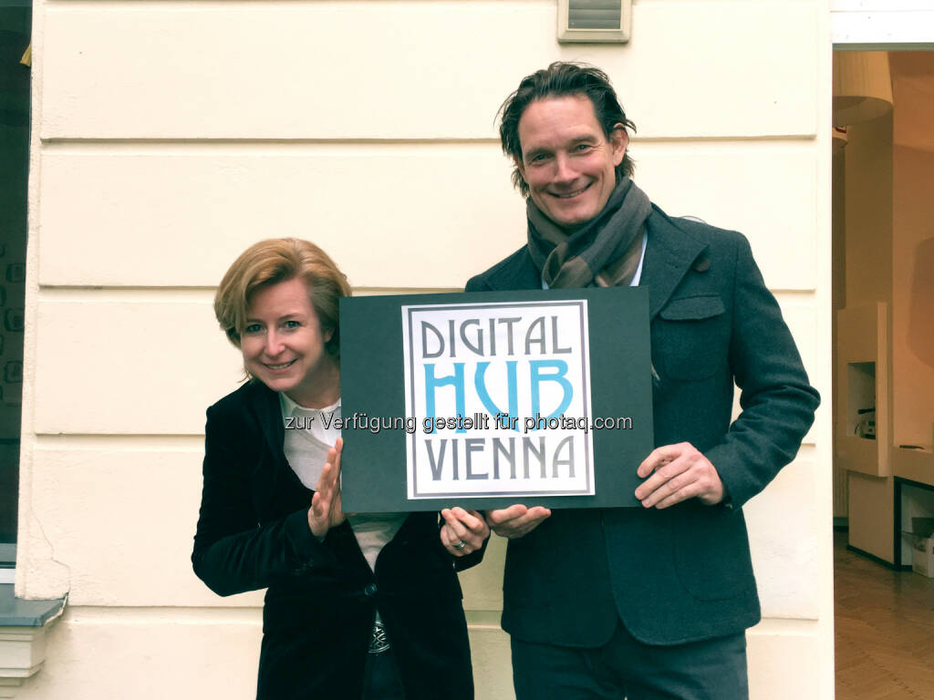 Birgit Kraft-Kinz und Michael Gastinger (Gründer Digital Hub Vienna) : Digital Hub Vienna : Unternehmer stellen sich dem digitalen Wandel : „Wir stellen uns der Digitalisierung“ unter diesem Motto entsteht der Digital Hub Vienna als gemeinnütziger Verein. Der Zweck des Vereins ist es, die Digitalisierung in der Gesellschaft und Wirtschaft zu etablieren und zu fördern : © Kraftkinz, © Aussendung (11.12.2015) 