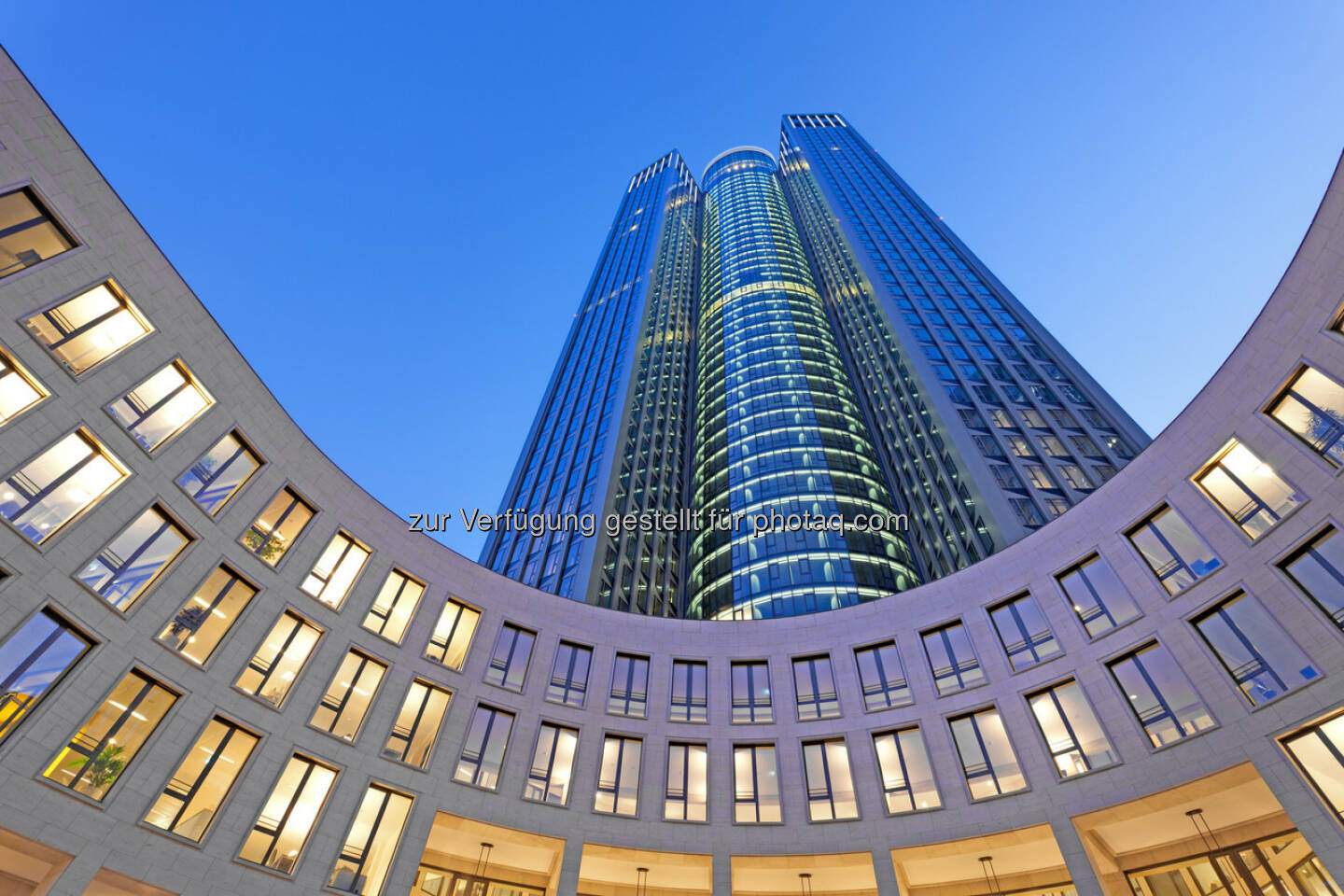 Tower 185, Frankfurt : CA Immo hat drei weitere Mietverträge über insgesamt rund 2.200 m² im Frankfurter Bürohochhaus Tower 185 abgeschlossen : Die Auslastung des über 100.000 m² großen Hochhauses liegt damit bei über 90% : © CA Immo