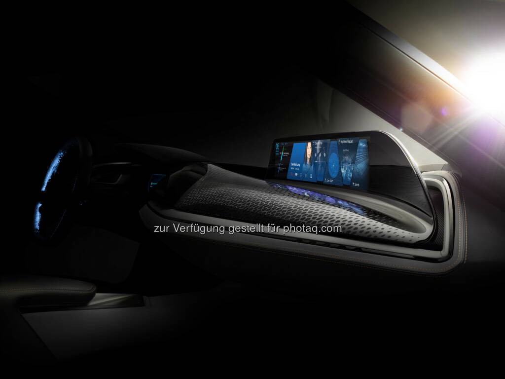 BMW Group @ CES 2016, Vision Car Interieur und User-Interface der Zukunft : BMW Group auf der CES 2016 in Las Vegas. Mit AirTouch präsentiert BMW das Prinzip des berührungslosen Touchscreens : © BMW Group, © Aussendung (28.12.2015) 