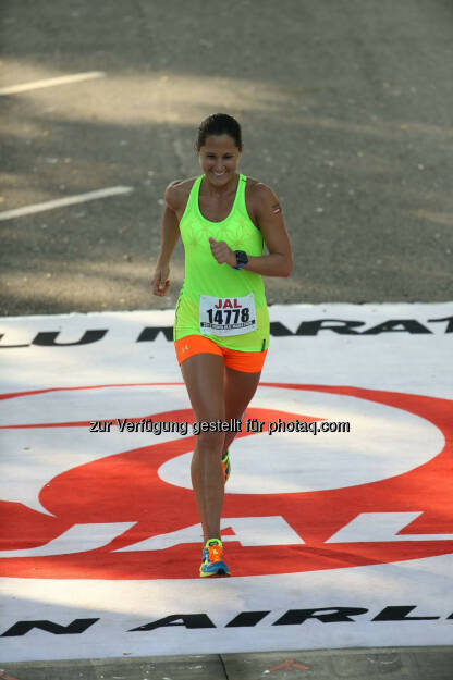 beim Honolulu Marathon, Zieleinlauf (28.12.2015) 