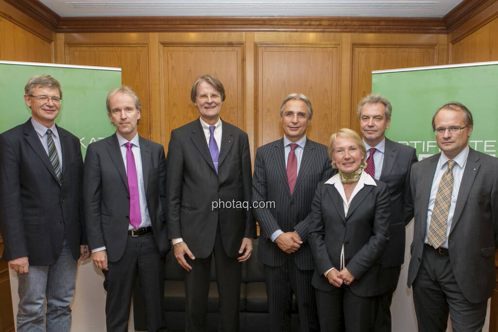 ZFA-Beirat: Engelbert Dockner, Christian Drastil, Hartmut Knüppel, Wolfgang Traindl, Heike Arbter (ZFA-Vorstand), Bernhard Grabmayr, Ernst Marschner; nicht mit am Bild: Birgit Kuras, © Martina Draper (15.12.2012) 