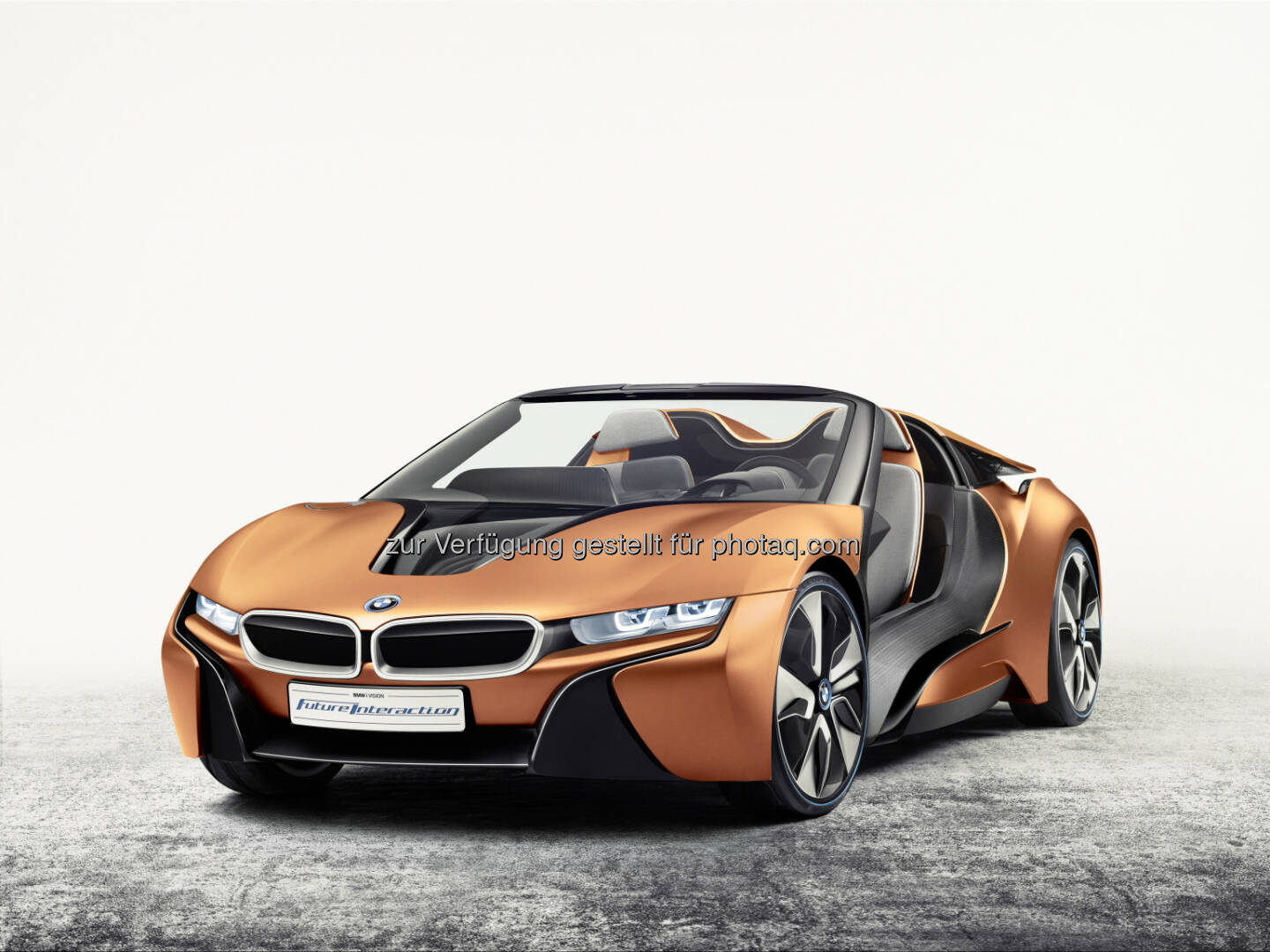 BMW i Vision Future Interaction : BMW Group auf der Consumer Electronics Show 2016 (CES; 6. bis 9. Januar 2016 in Las Vegas) : Messeauftritt unterstreicht die führende Position im Bereich Connected Car : © BMW Group