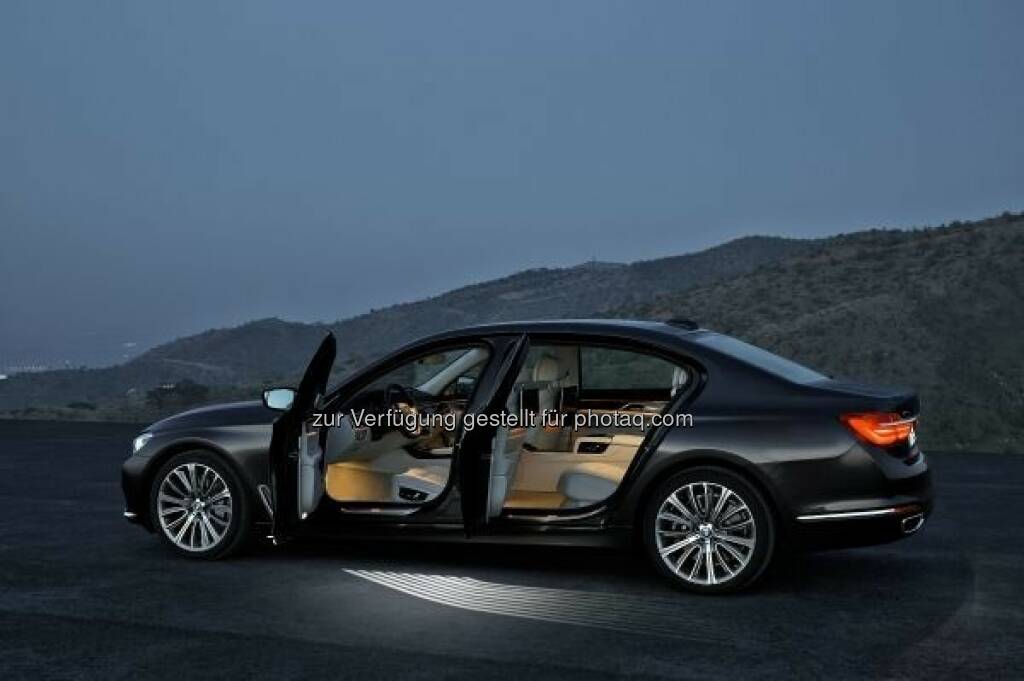 Der neue BMW 7er 750Li xDrive : BMW und MINI auf der Vienna Autoshow 2016 : Innovative Fortbewegung auf höchstem technischem Niveau steht 2016 im Mittelpunkt des Auftrittes von BMW : © BMW Group, © Aussendung (12.01.2016)