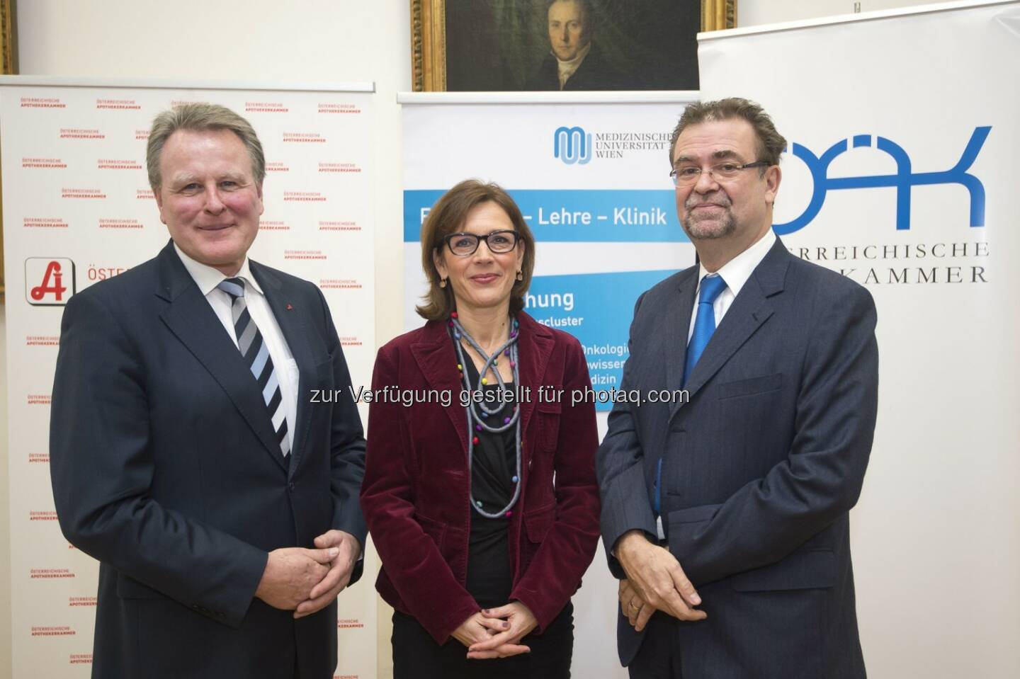 Christian Müller-Uri (Vizepräs. Österr. Apothekerkammer), Ursula Wiedermann-Schmidt (Leiterin Institut Spezifische Prophylaxe & Tropenmedizin der MedUni Wien & wissenschaftliche Leiterin des Österr. Impftages 2016), Rudolf Schmitzberger (Sprecher des Referats für Impfangelegenheiten der Österr. Ärztekammer) : Österreichischer Impftag 2016: Personalisiertes Impfen im Fokus : Fotocredit: Medizinische Universität Wien/APA-Fotoservice/Hörmandinger