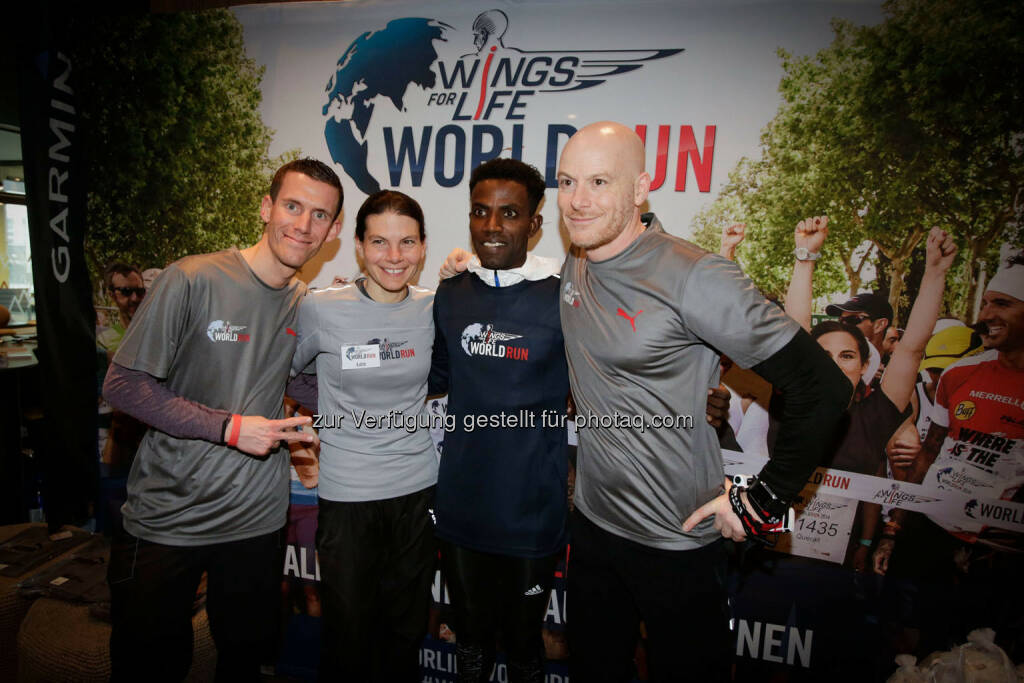 Participants at the Wings for Life World Run event in Munich 23rd of January 2016, Thomas Rottenberg on the right  (Bild: Daniel Grund) (24.01.2016) 